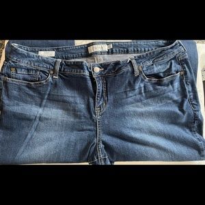 *** SOLD *** Torrid skinny jeans